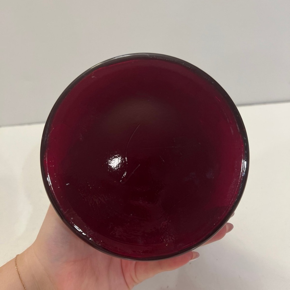 - Ruby Glass Spittoon vase - Picture 4 of 7